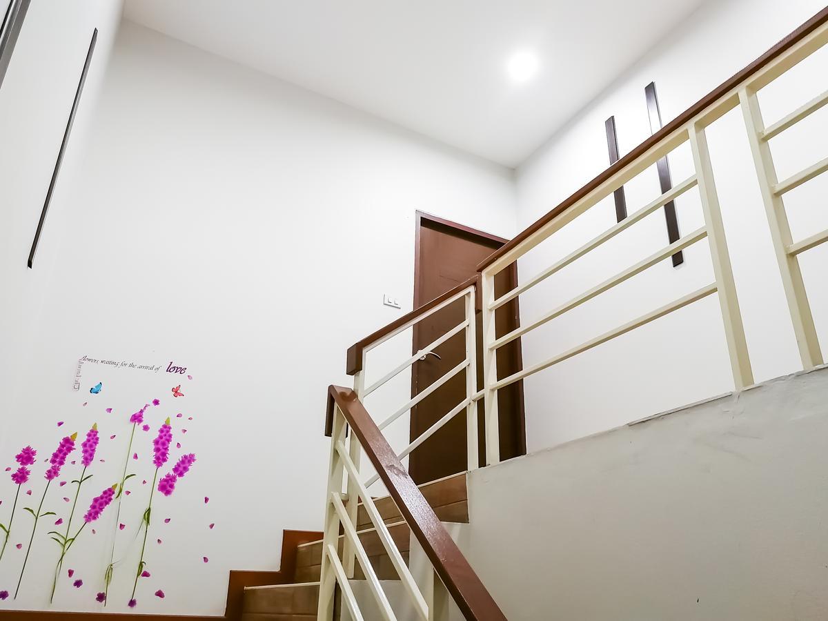 The Sun Hostel 치앙마이 외부 사진