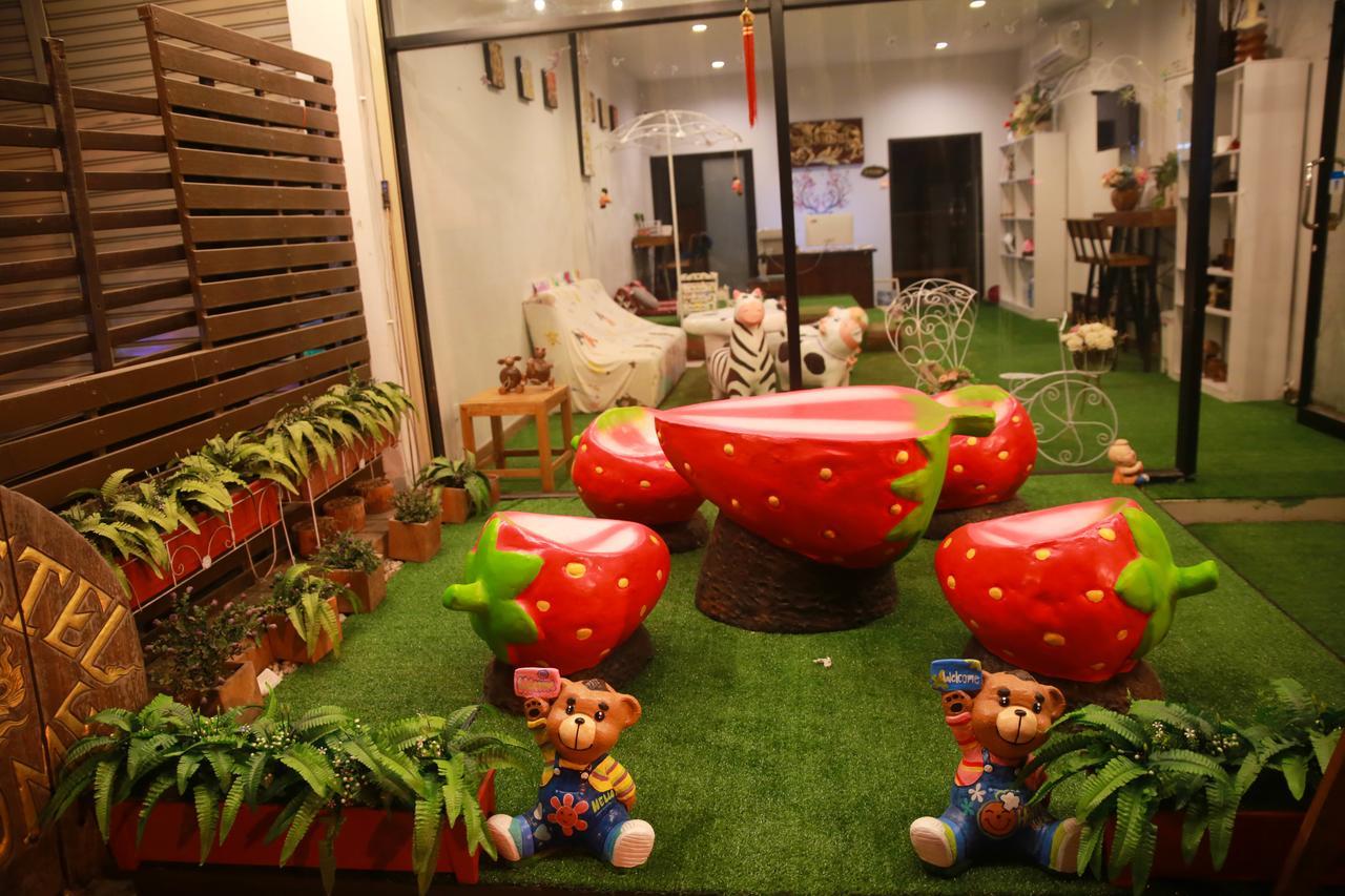 The Sun Hostel 치앙마이 외부 사진