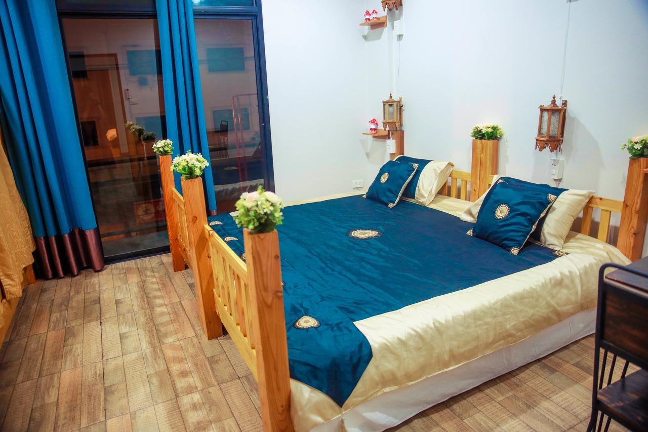 The Sun Hostel 치앙마이 외부 사진