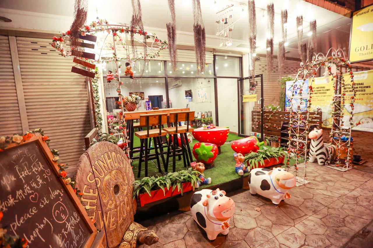 The Sun Hostel 치앙마이 외부 사진
